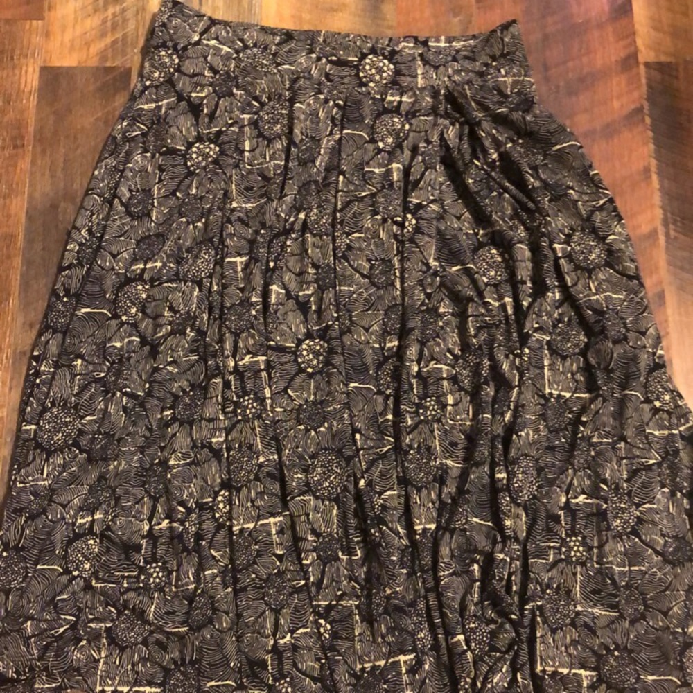LuLaRoe Madison skirt